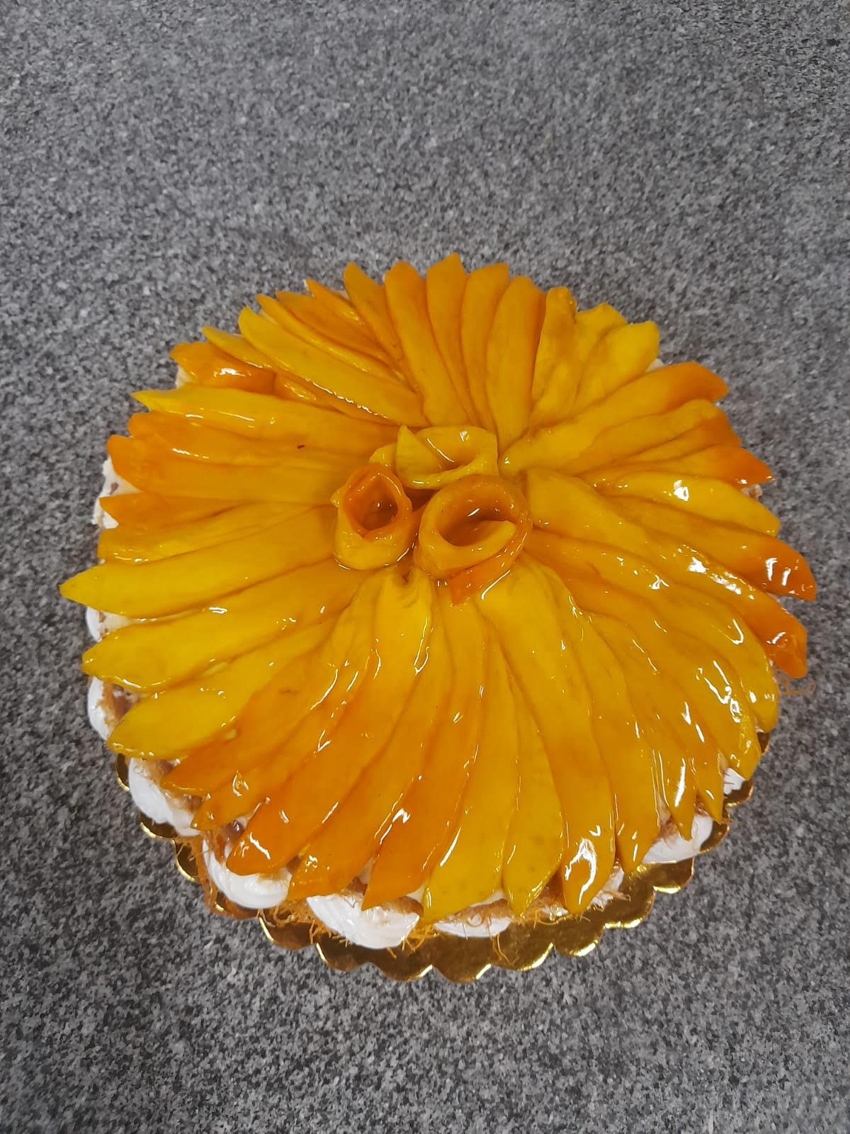 Konafa with Mango